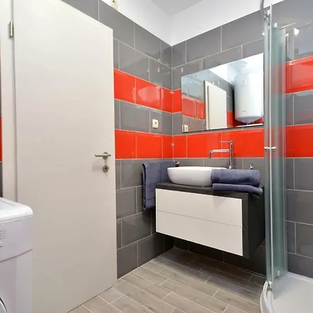 Apartman Sea View Luxury Apartments, Ala Da