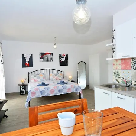 Sea View Luxury Apartments, Ala Da Apartment Milna (Hvar)