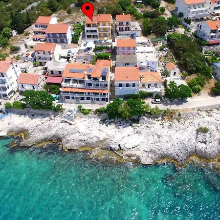 Sea View Luxury Apartments, Ala Da *