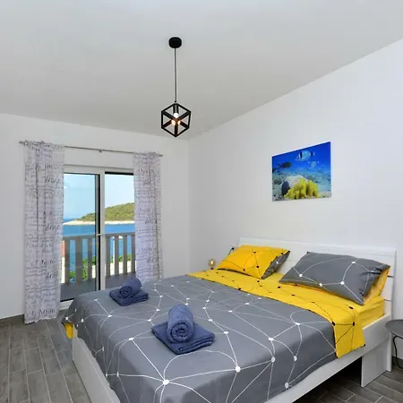 Sea View Luxury Apartments, Ala Da *
