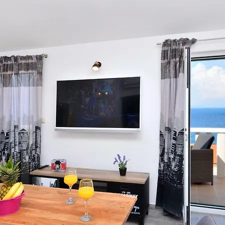 Sea View Luxury Apartments, Ala Da Apartmán