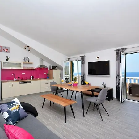 Apartmán Sea View Luxury Apartments, Ala Da *